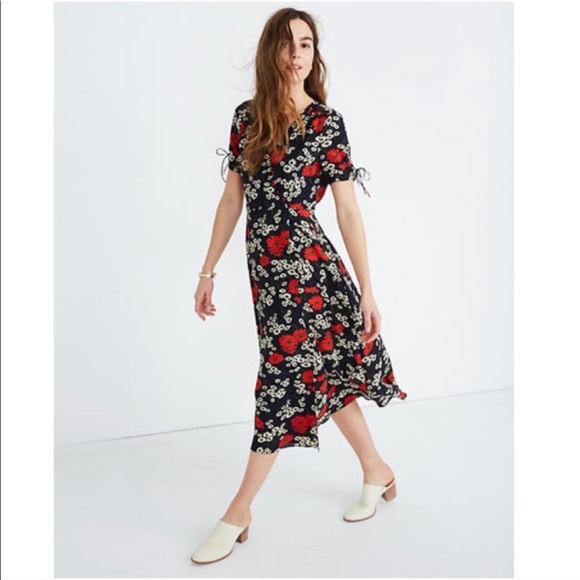 Madewell Dresses & Skirts - Madewell Peekaboo-Sleeve Midi Dress Hillside Daisy